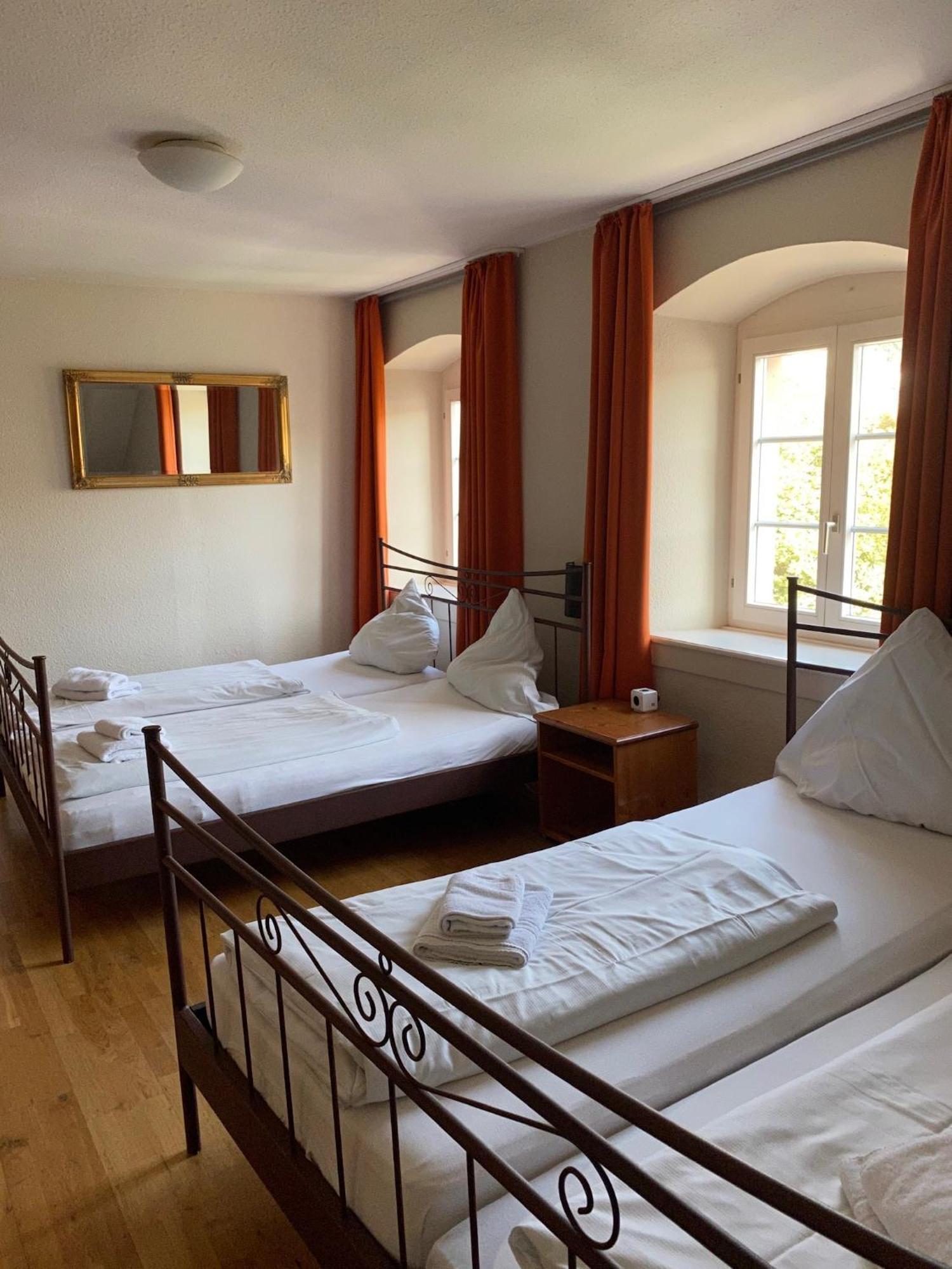 Hotel Gasthaus Schuetzen Freiburg im Breisgau Kamer foto