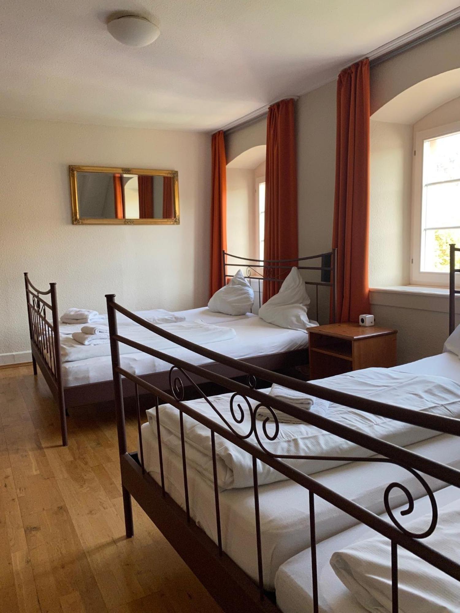 Hotel Gasthaus Schuetzen Freiburg im Breisgau Kamer foto